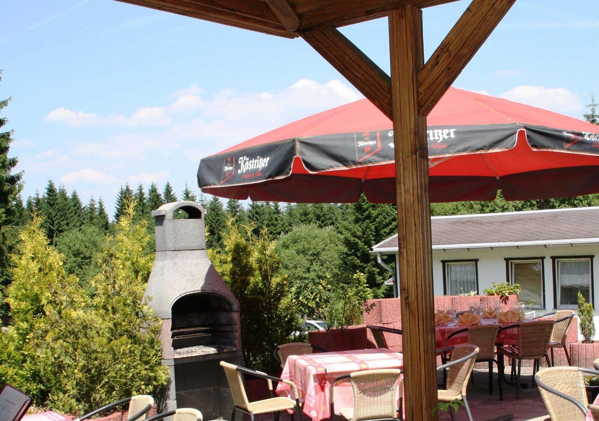 Waldhotel Rennsteighoehe เฟราเอนวาล์ด ภายนอก รูปภาพ